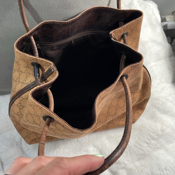Gucci GG Cavas Tote with roll shoulder length handles - Picture 9 of 9